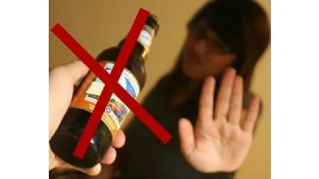 Alkolle tanışma yaşı korkutuyor