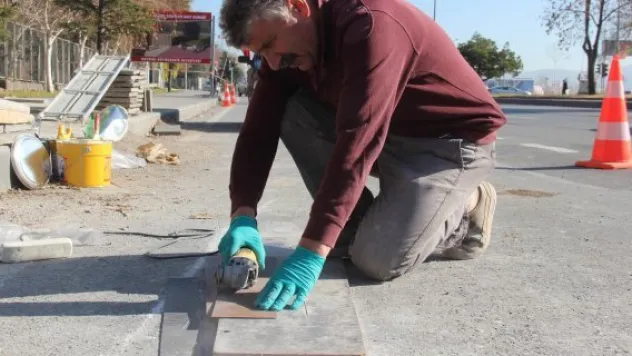 Anıt Durak'ta çalışmalar sürüyor