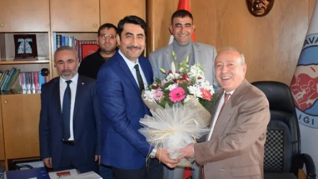 Avanos Belediyesi'nde sözleşme sevinci 