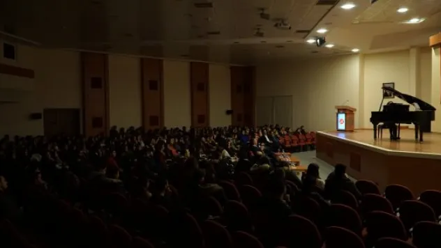 Hemşehrimiz Elmas Gün'den piyano resitali