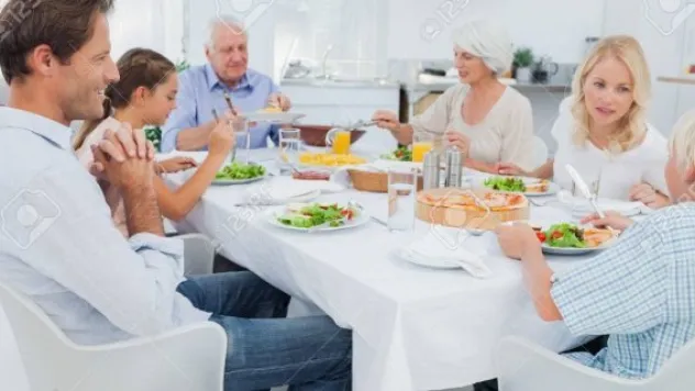 İç Anadolu yemeğini mutfakta yiyor