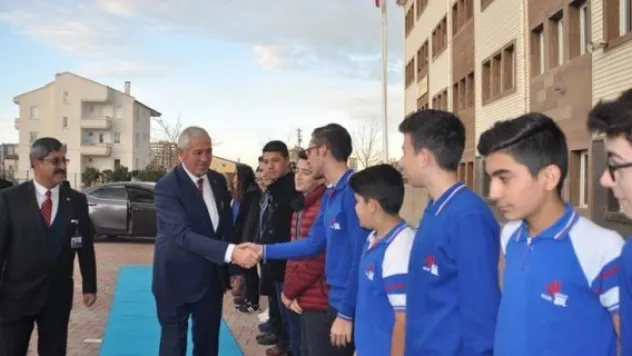 Kayseri'de 140 kurumda 'etkileşimli tahta' kullanılıyor