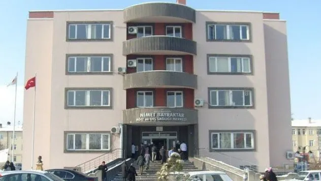 Şenel gitti, Kuzu geldi