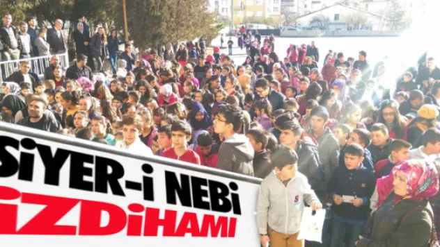  Siyer-i Nebi izdihamı