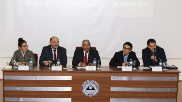 'Türkiye'nin Güncel Meseleleri' bu panelde konuşuldu