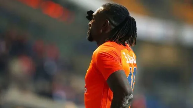 Adebayor'dan Mehmetçik'e destek