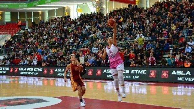 AGÜ Spor ikinci yarıya iyi başladı                  76-87
