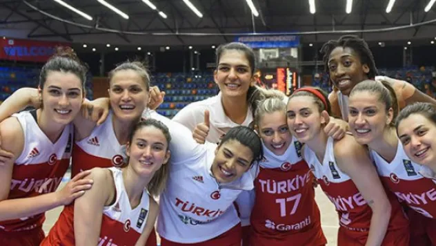 AGÜ Spor'lu Melis de var