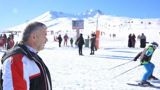 Erciyes'e rekor ziyaretçi