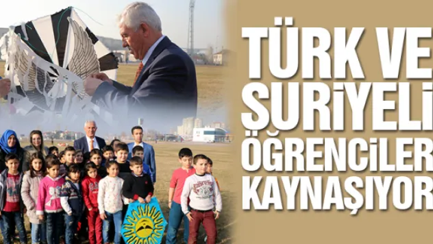 TÜRK VE SURiYELi ÖĞRENCiLER KAYNAŞIYOR