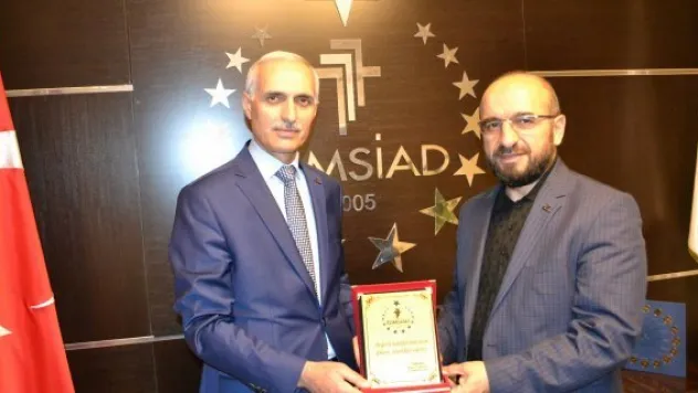 TÜMSİAD'da bayrak değişimi 