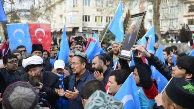 Uygur Türklerinden Mehmetçik'e destek