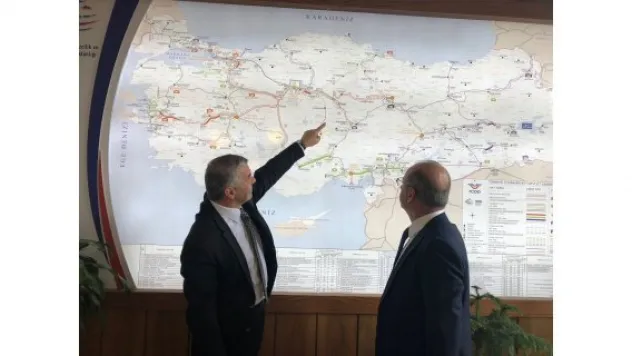 Demir yolu projeleri masaya yatırıldı