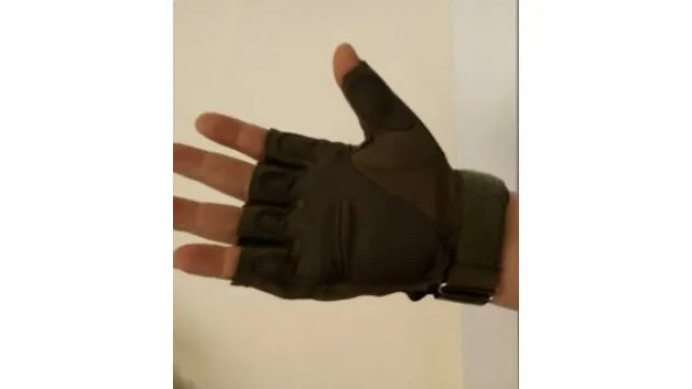 KİGDER'den Mehmetçiğe komando eldiveni