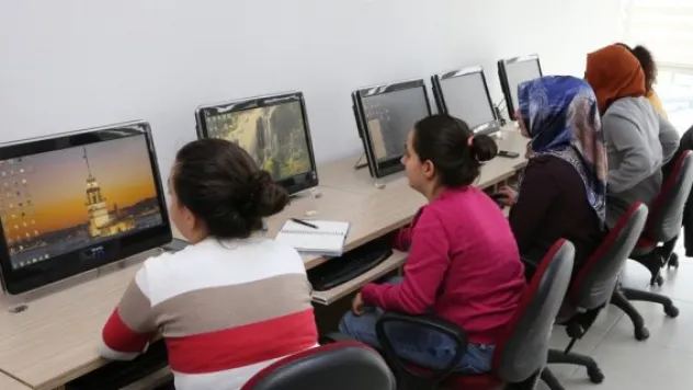 Melikgazi'den istihdama tam destek