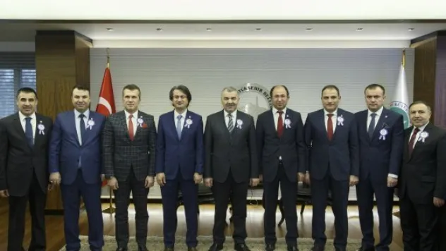 Muhasebeciler Başkan Çelik'i ziyaret etti