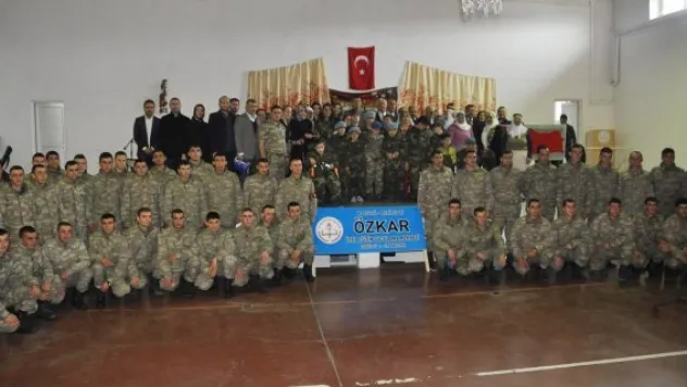 Öğrencilerden Mehmetçiğe moral desteği