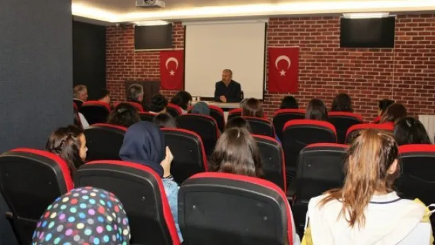 Vedat Sağlam Bil Kız Koleji'ne konuk oldu