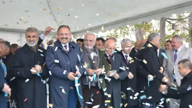 Birlik Vakfı'na görkemli açılış