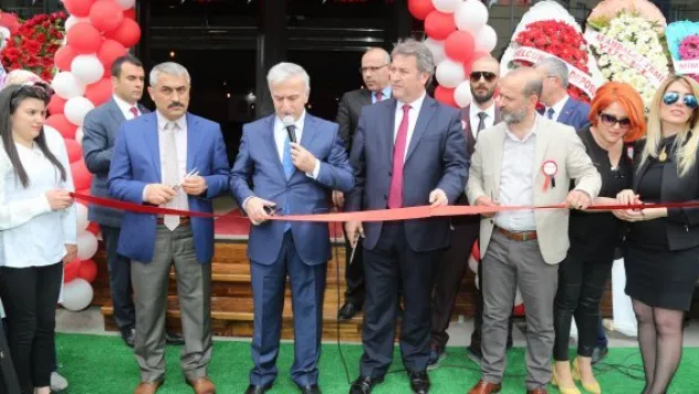 &quotKECHİ Cafe&quot açıldı