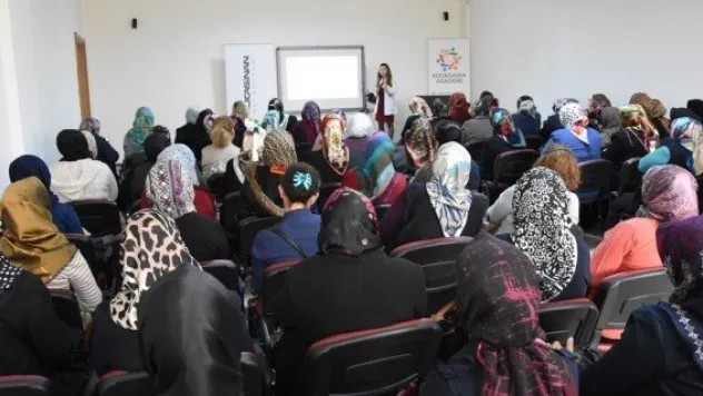 Kocasinan'dan kansere karşı bilinçlendirme semineri 