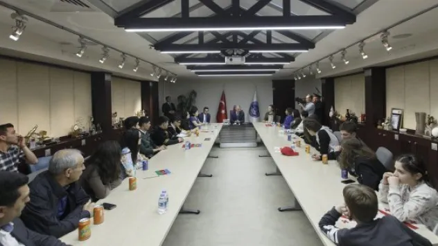 Yabancı öğrencilerden Çelik'e ziyaret