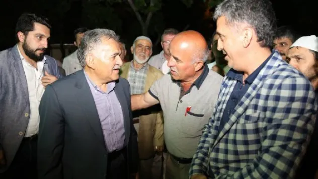 Büyükkılıç, Teravih 'den sonra lokum dağıttı