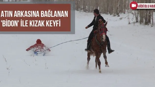 Atın Arkasına Bağlanan 'Bidon' İle Kızak Keyfi