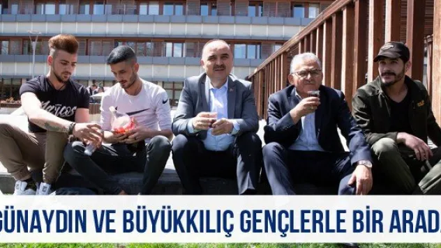 Günaydın Ve Büyükkılıç Gençlerle Bir Arada