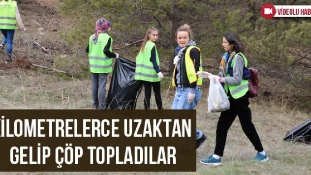 Kilometrelerce Uzaktan Gelip Çöp Topladılar