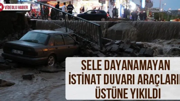 Sele dayanamayan istinat duvarı araçların üstüne yıkıldı