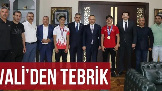 VALİ'DEN TEBRİK