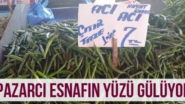 Pazarcı esnafın yüzü gülüyor