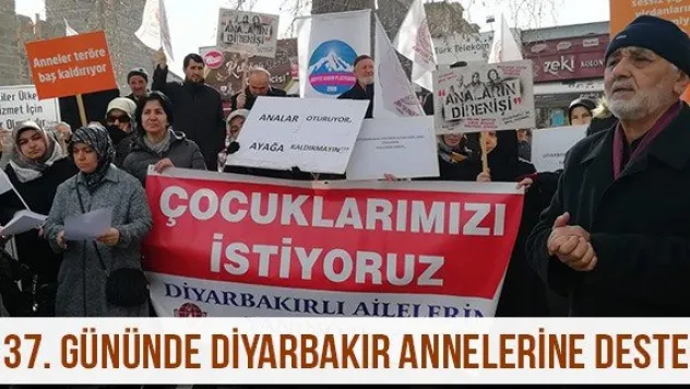 137. gününde Diyarbakır annelerine destek