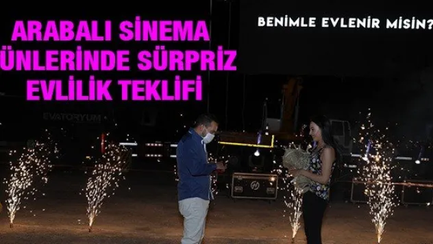 Melikgazi arabalı sinema günlerinde sürpriz evlilik teklifi