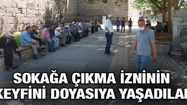 Sokağa çıkma izninin keyfini doyasıya yaşadılar