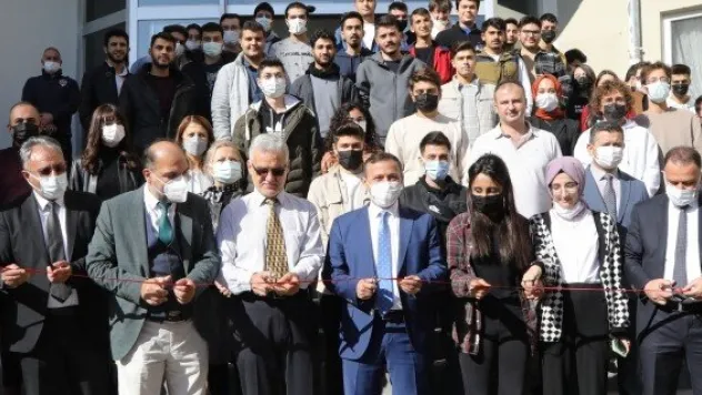 ERÜ'YE YENİ BİLGİSAYAR LABORATUARI