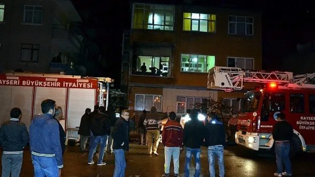 3 katlı binada çıkan yangın korkuttu