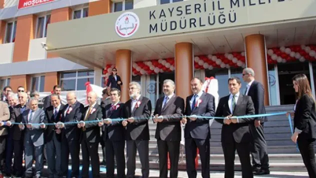 6 saat televizyon izleyen bir ülke haline geldik