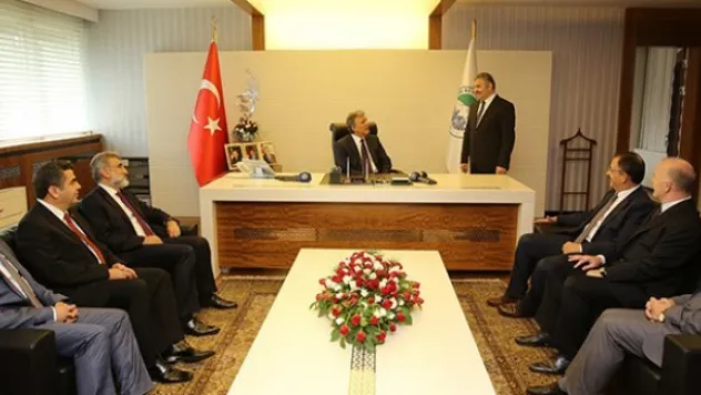 Abdullah Gül, Başkan Çelik'i ziyaret etti