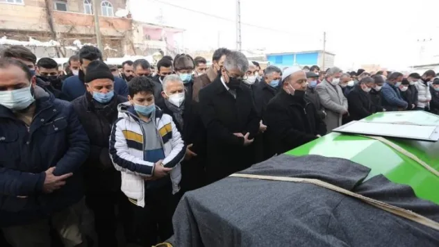 Adem Özbek son yolculuğuna uğurlandı