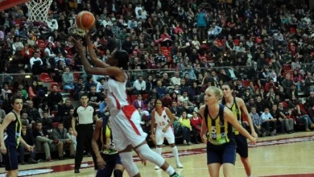 Agü Spor Euroleague'de Zorlu Deplasmanda 