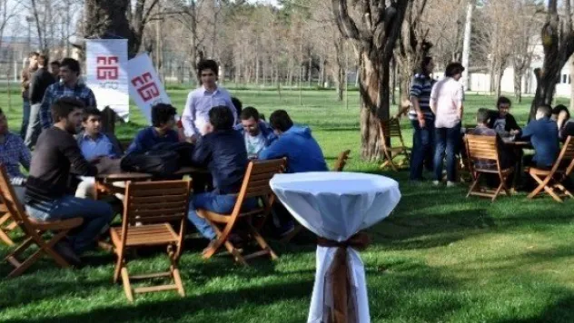 Agü'de Amerika'ya Giden Öğrenciler İçin Kokteyl Düzenlendi 