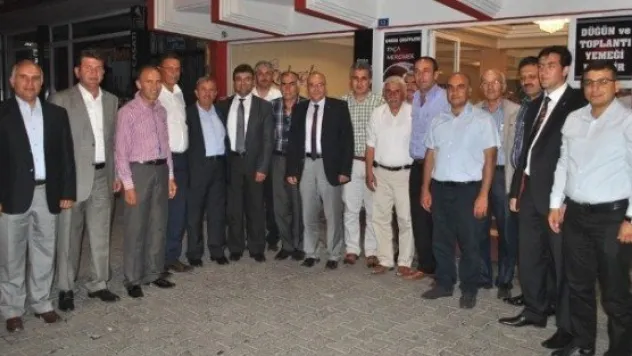 Ak Parti İl Başkanı Özden, İlçe Başkanları İle Bir Araya Geldi 