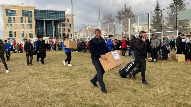 Amatör Spor Kulüplerine malzeme dağıtımı yapıldı