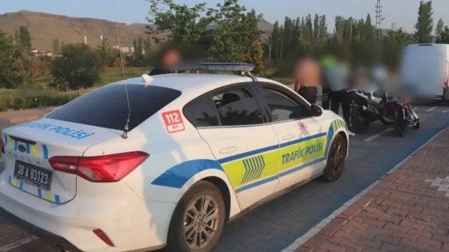 Araç sürerken bunu yapana af yok!