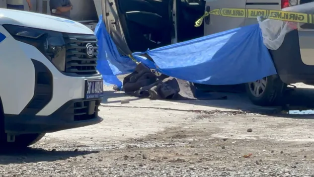 Aracı park etmek isterken 1,5 yaşındaki çocuğa çarptı