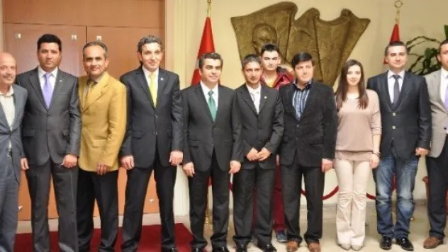 Asgd Yönetiminden Vali Orhan Düzgün'ü Ziyaret Etti 