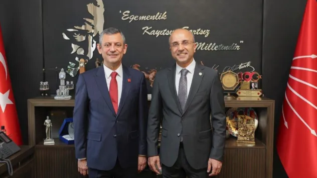 Aşkın Genç 'Özgür Özel'e yapılan alçak saldırıyı lanetliyorum'