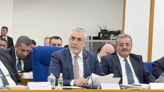 Bakan Işıkhan, '50 adet kanser ilacını geri ödeme kapsamına aldık'